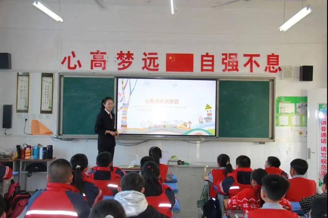 左云县小学校长新领导引领教育革新篇章